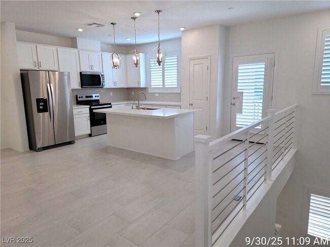 Photo - 8671 Luxuriant Ave