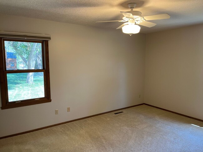 Photo - 3697 Gresham Ave N