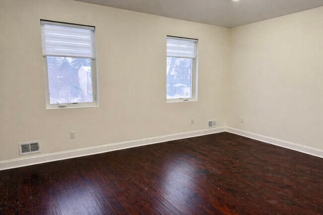 Photo - 3455 La Salle Dr