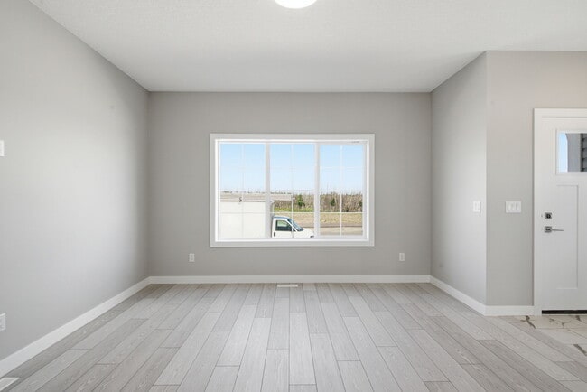 Photo - 9917 Huxbury Dr NE