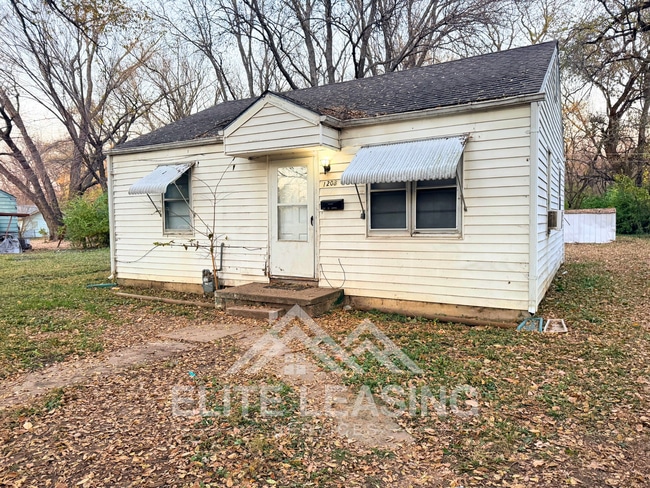 Building Photo - Cozy & Affordable 2BR Home - $775.00/ Month!