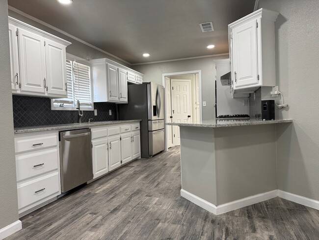 Photo - 1206 S Nelson Ave