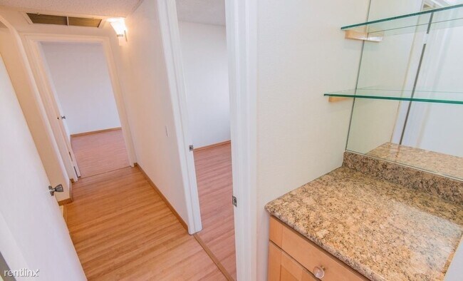 Photo - 2 br, 2 bath Condo - 333 Burchett Street 307