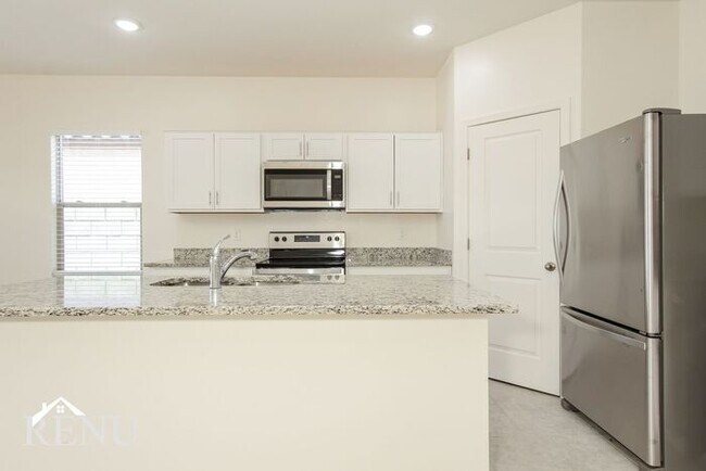 Photo - 35326 W San Capistrano Ave