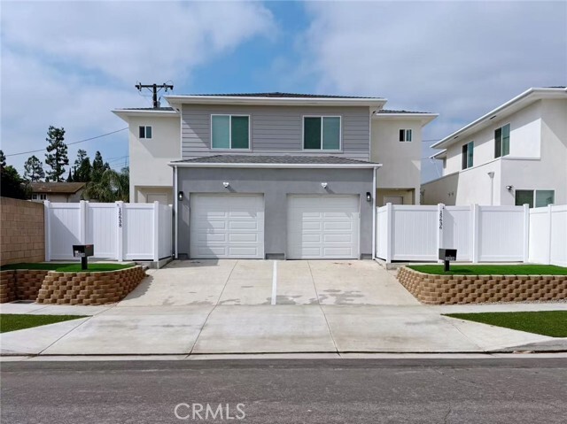 Building Photo - 15636 Regalado St Rental