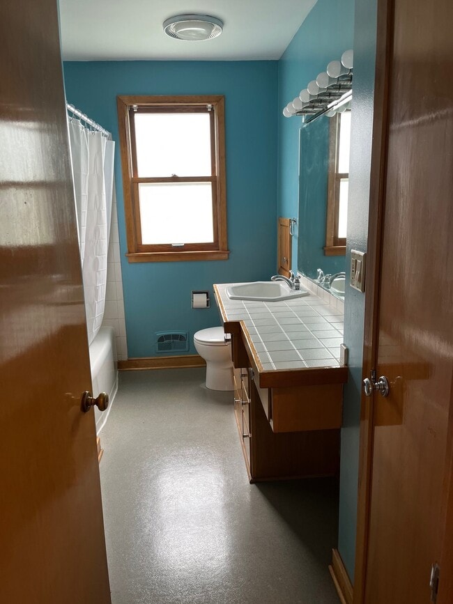 Photo - 248 S Orange St