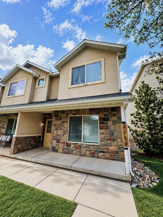 Building Photo - 3 Bed | 2.5 Bath Home in South Weber – Ready for Move-In!