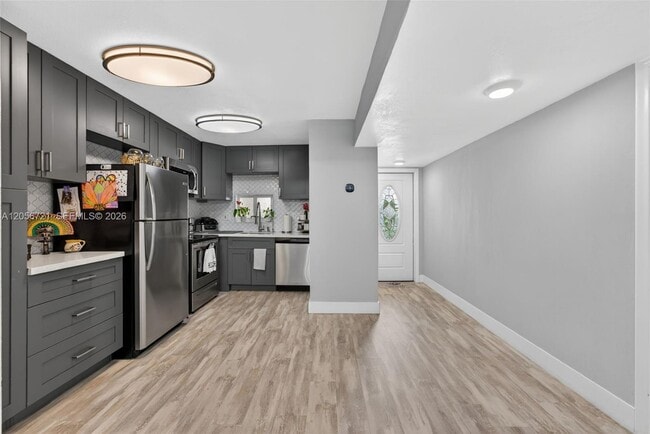 Building Photo - 681 S Hollybrook Dr Unit 310