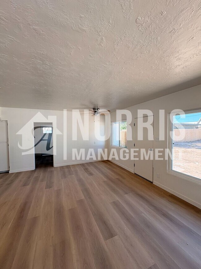 Building Photo - Remodeled Home with NO HOA