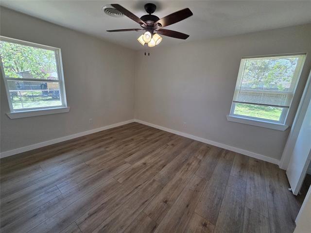 Photo - 501 White St