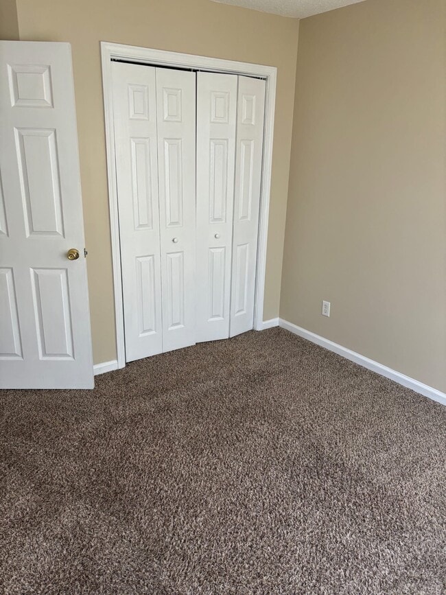 Photo - 121 Faybrook Dr