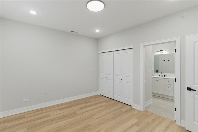 Photo - 6222 S King Dr Unidad 3