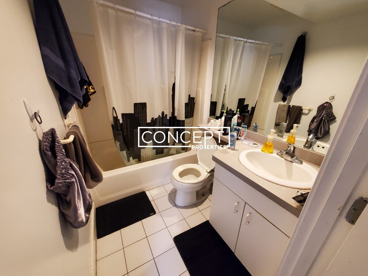 Photo - 1659 Washington St Unit 105