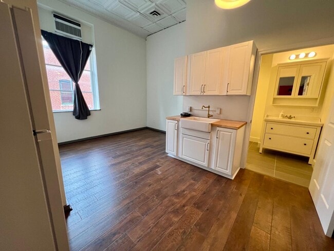 Photo - 119 W Main St Unit D