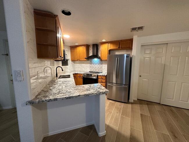 Building Photo - 10410 N Cave Creek Rd Rental