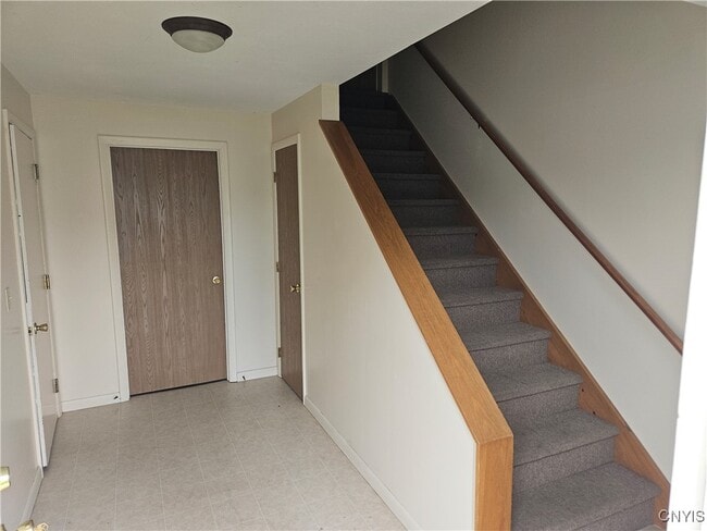 Photo - 290 Duer St