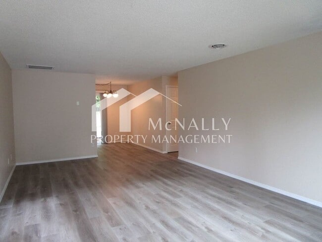 Photo - Melton: 6606 Unit B