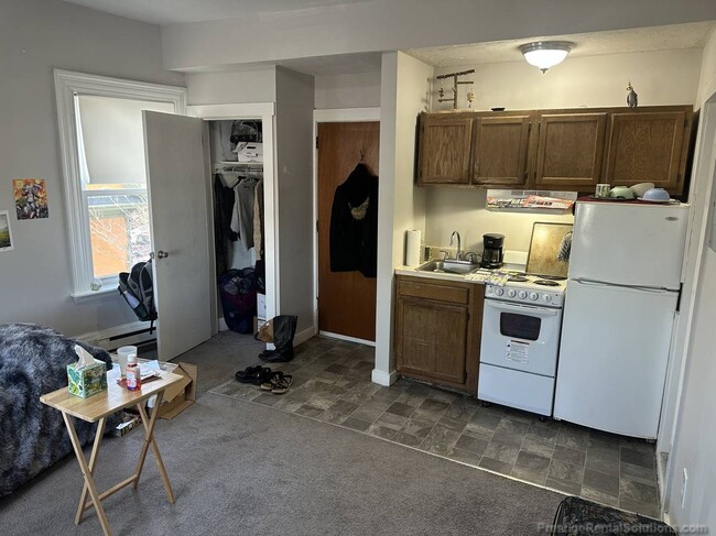 Photo - 582 Cambridge St