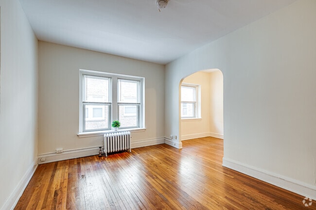 2222 Harriet - 1BR, 1BA - 600SF - Unit 1 Living Room