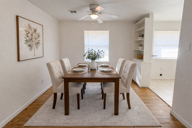 Photo - 1612 SW 61st St