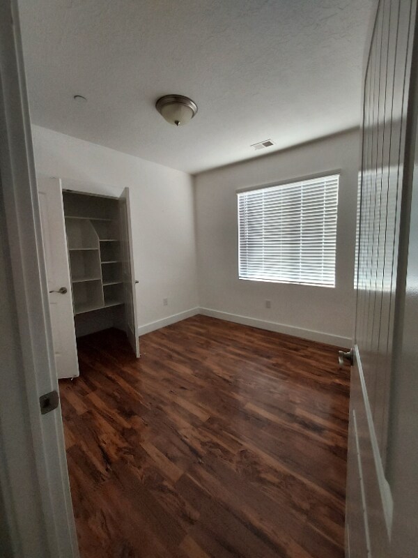 Photo - 187 W Springview Dr