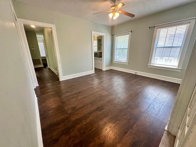 2222 Colcord Ave