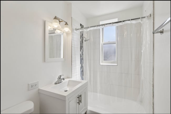 Photo - 7144 S Jeffery