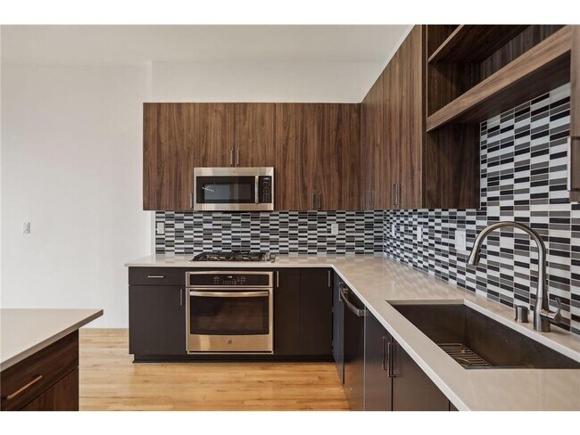 Photo - 1240 S 2nd St Unit 612