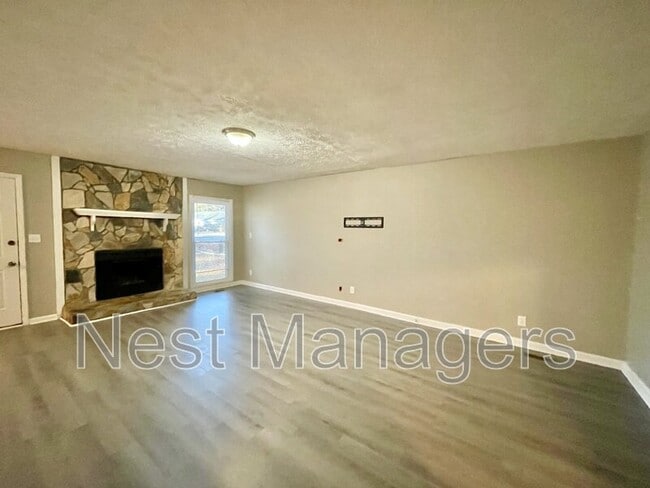 Photo - 6928 Bostick Dr