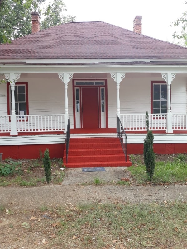 Photo - 310 Cedar St House