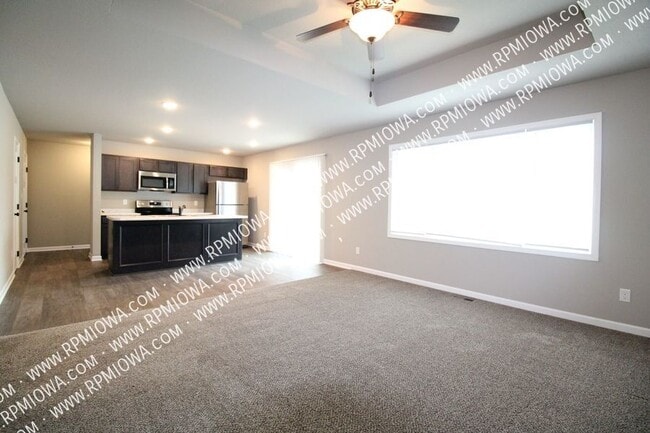 Photo - 4709 SW Logan St