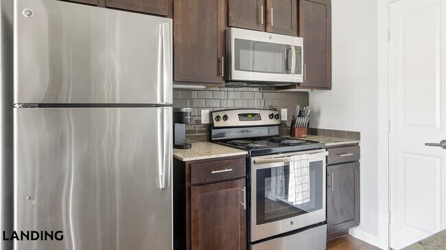 Photo - 4300 Cromwell Dr Unidad 5305