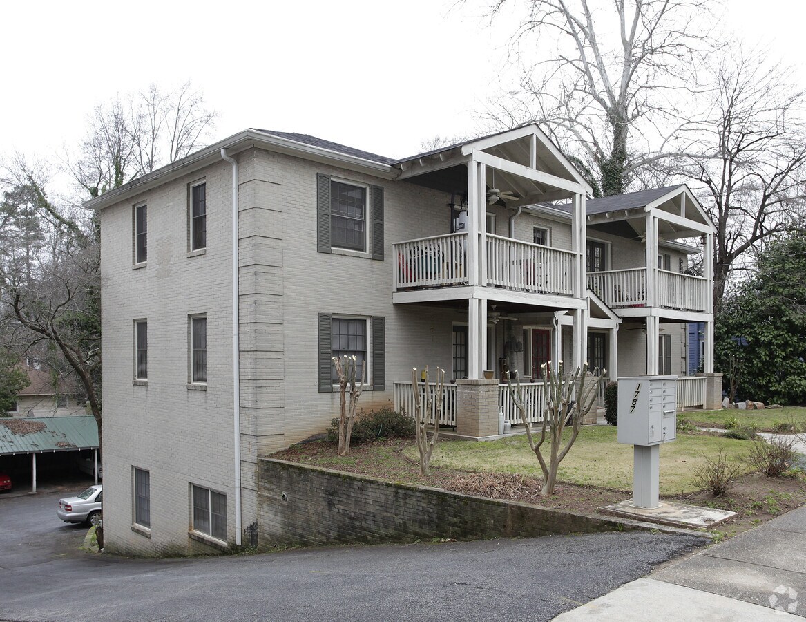 Photo - 1787 Rugby Ave Apartments