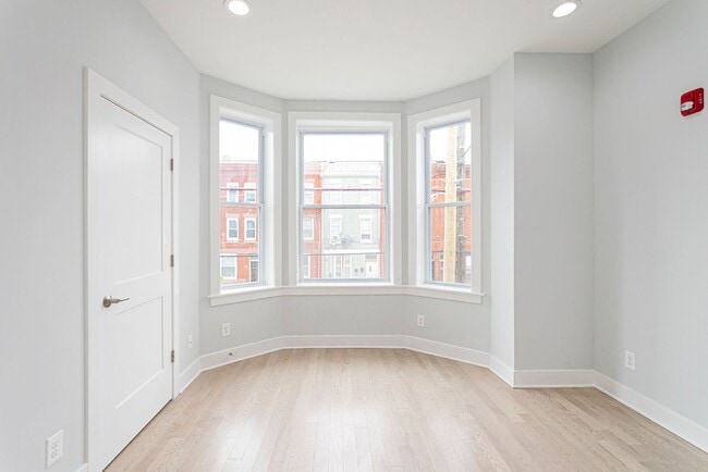 Photo - 2808 W Oxford St Unit 2