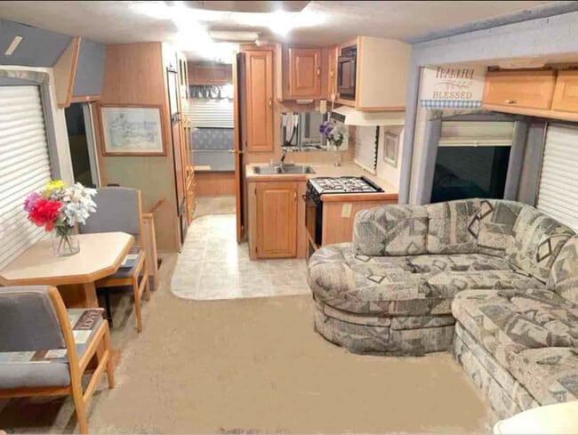 Photo - 1497 1/2 E Bayshore Rd