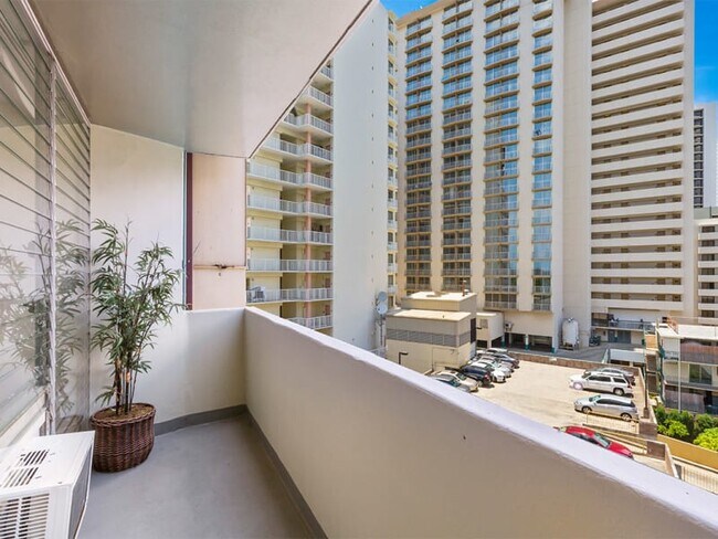 Photo - 134 Kapahulu Ave Unidad 606