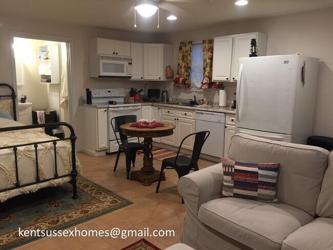 Full kitchen with dishwasher, stove, full fridge, microwave - 206 Harrington Avenue Unit 206A