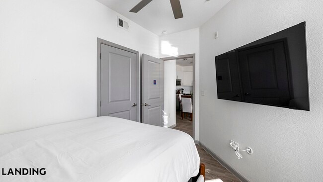 Photo - 1001 S Center St Unit 2302