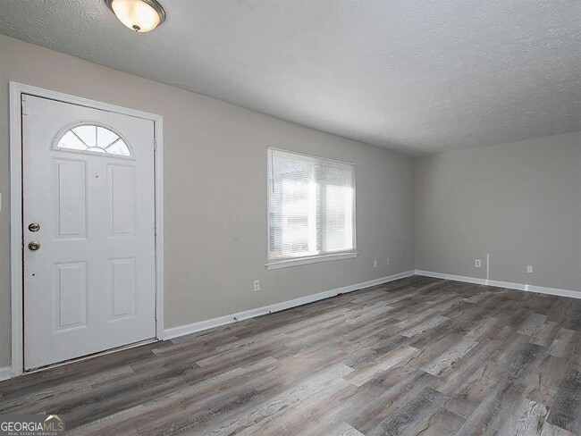 Photo - 3874 Mulkey Cir SW