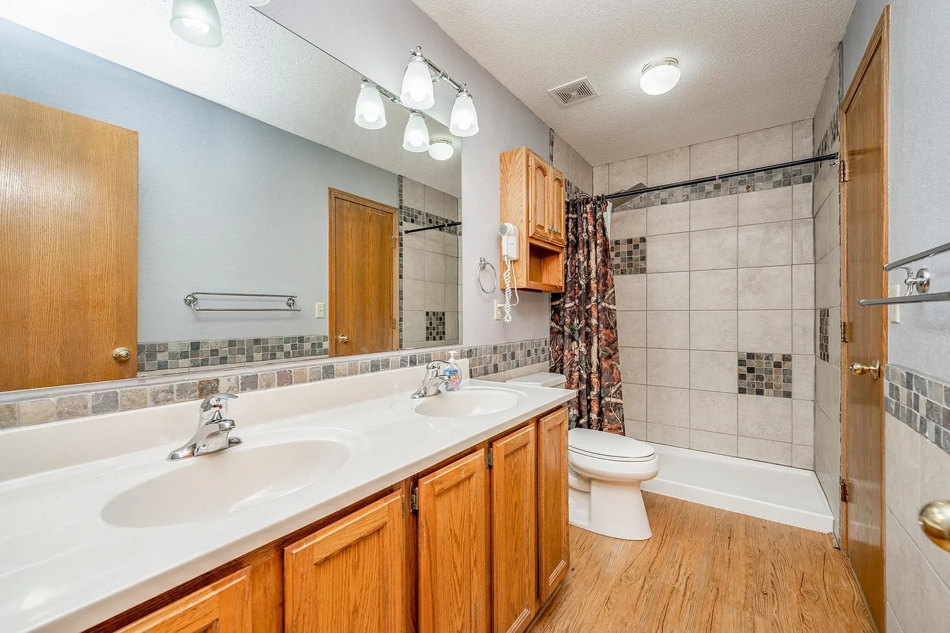 Photo - 2706 Rainier Cir