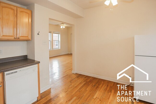 Photo - 3529 N Broadway Unit 3W