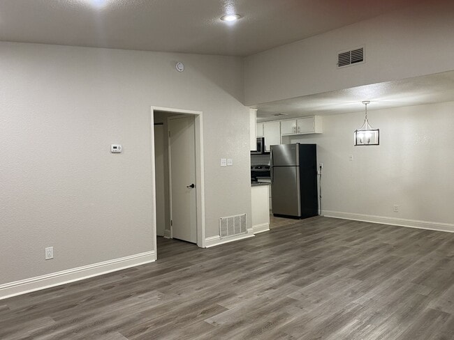 Photo - 3020 Olive Glen Ct