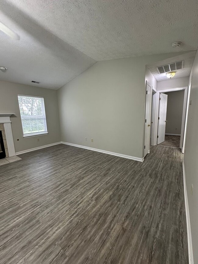 1936 Halyard Ct