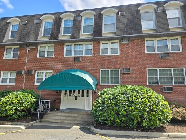 Building Photo - 34 A Padanaram Rd Unit 229 Rental