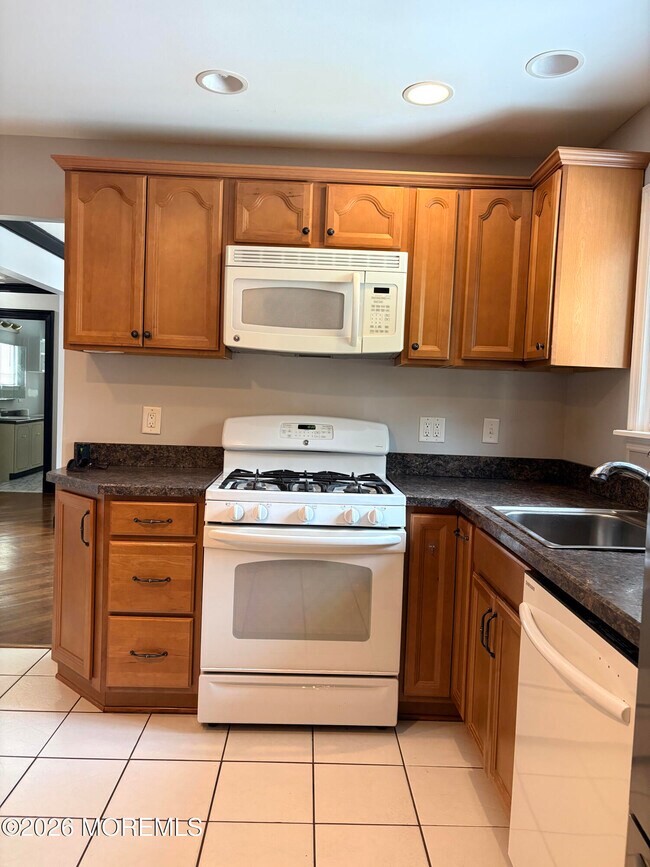 Photo - 210 Henderson Ct Unit 84