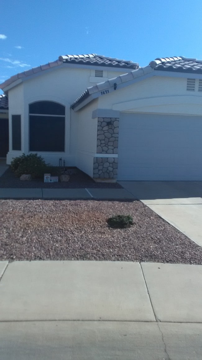 Photo - 1671 N Garrett Dr