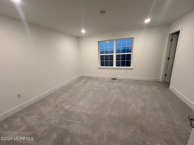 Photo - 35 Crimson Dr