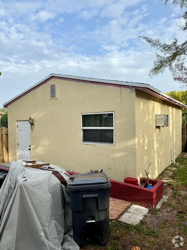 Building Photo - 3548 Melaleuca Ln Rental