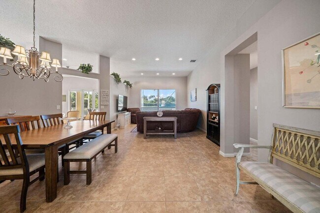 Photo - 12919 Hyland Cir