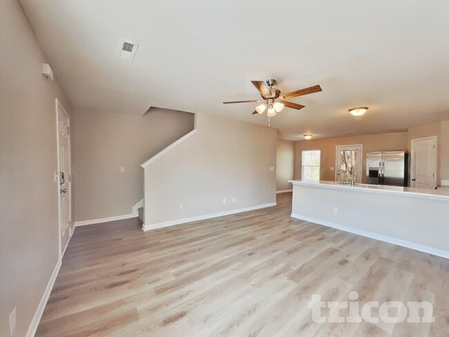 69 Fawnbrook Dr